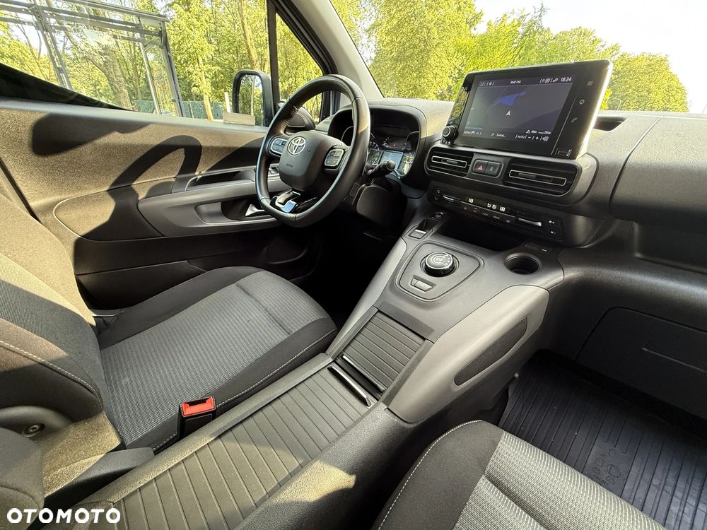 Toyota Proace City Verso Long 1.2 D-4T Family - 24
