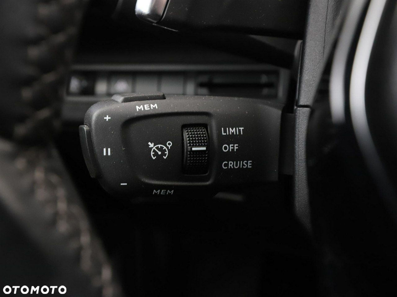 Peugeot 3008 PureTech 130 Stop & Start GPF EAT8 Allure Pack - 39