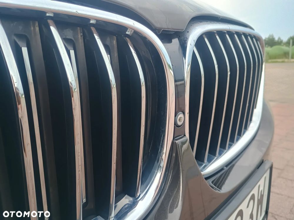 BMW Seria 7 740Li - 15