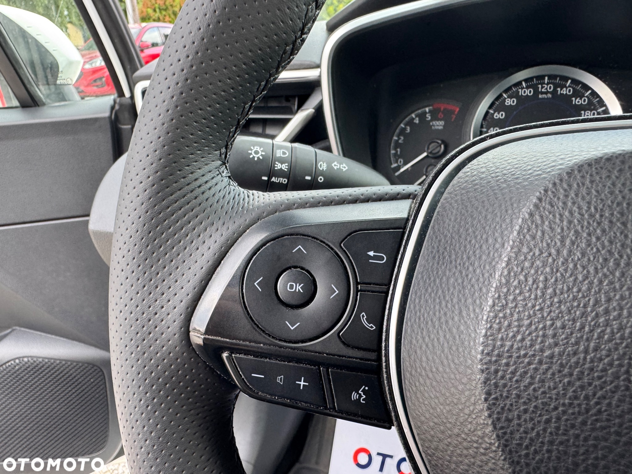 Toyota Corolla 1.8 Hybrid Active - 19