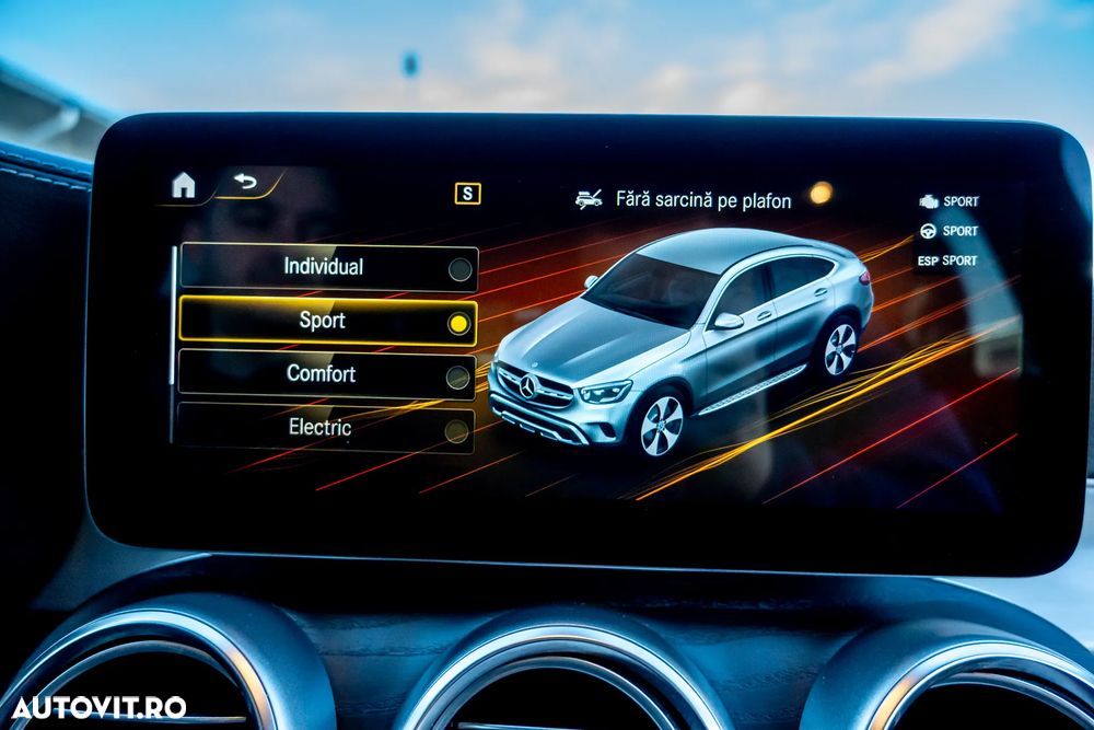 Mercedes-Benz GLC Coupe 300 de 4Matic 9G-TRONIC AMG Line - 37