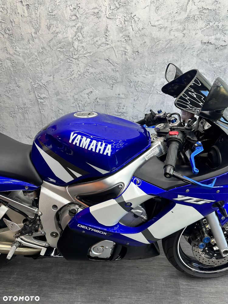 Yamaha R6 - 21