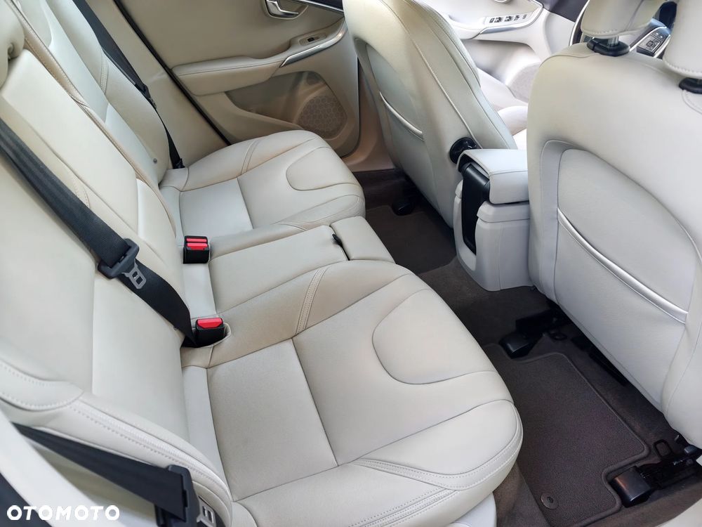 Volvo V40 Cross Country T4 AWD Geartronic Summum - 19