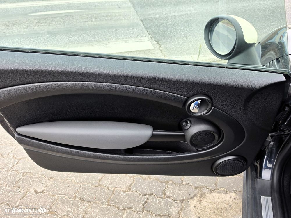 MINI 3 Portas Cooper D - 8