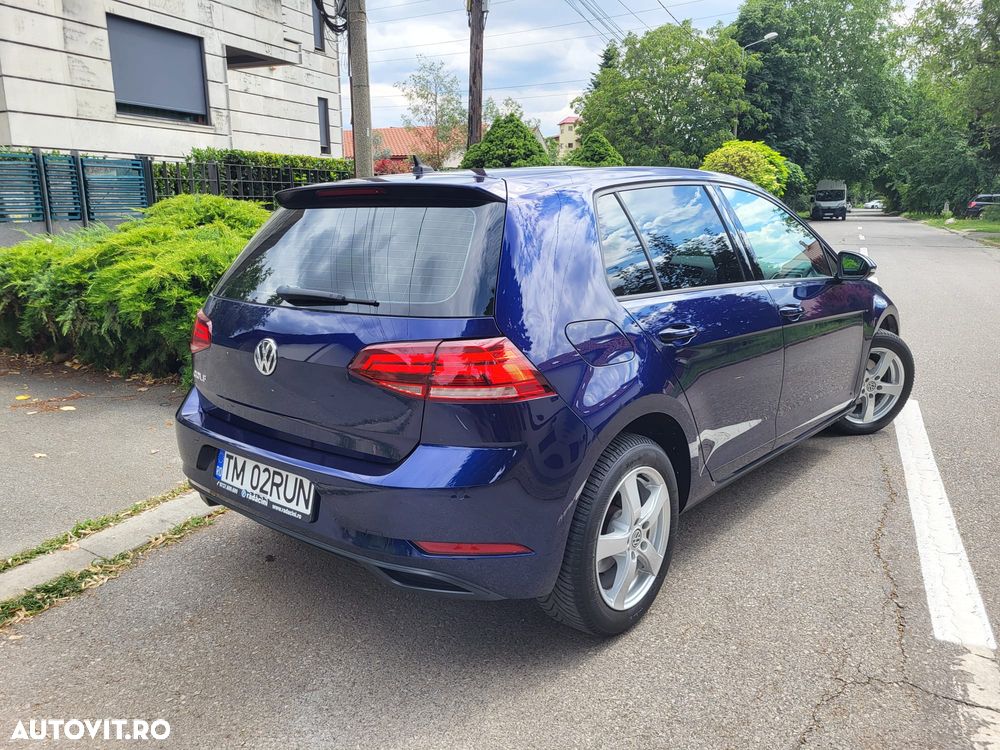 Volkswagen Golf - 3