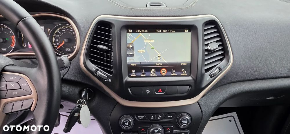 Jeep Cherokee 2.0 MJD Active Drive I Longitude - 14