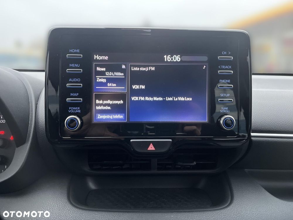 Toyota Yaris 1.5 Comfort CVT - 18