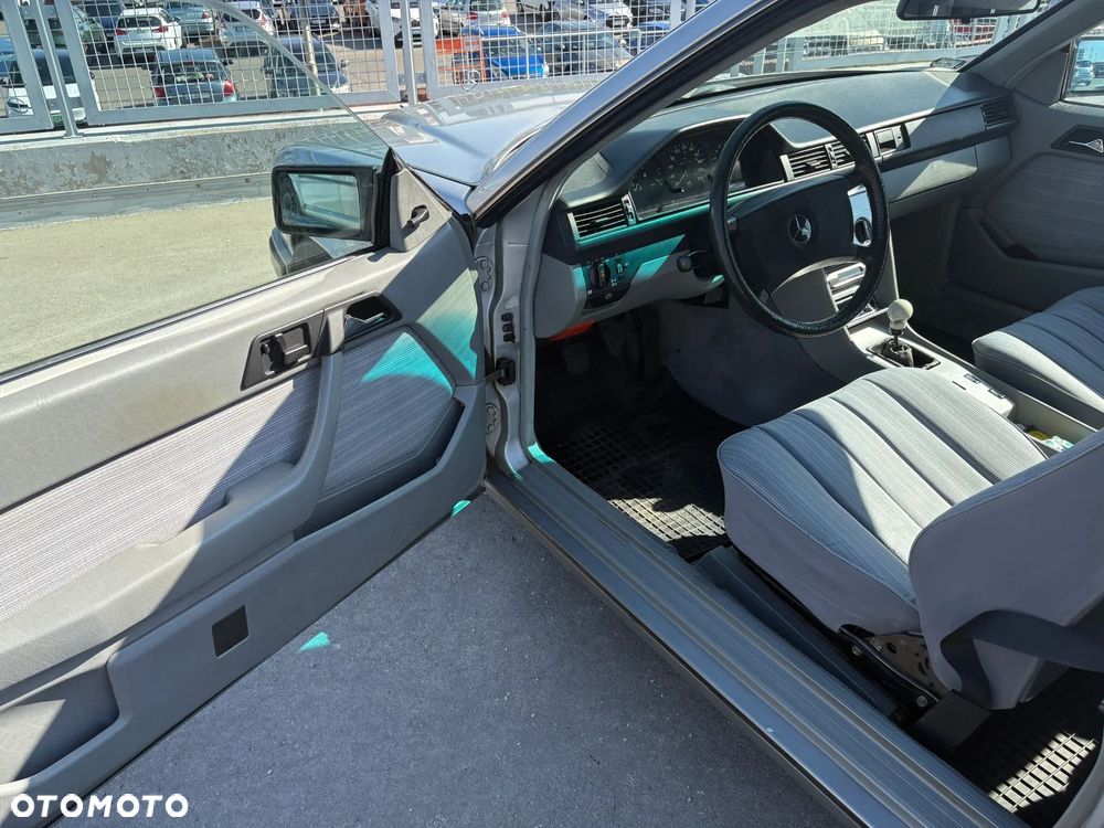 Mercedes-Benz W124 (1984-1993) - 8