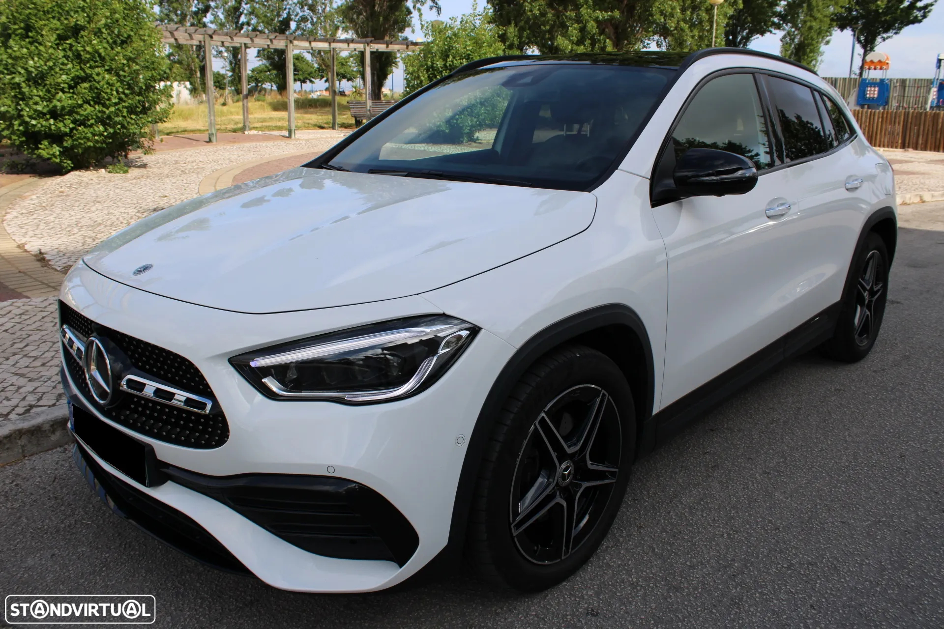 Mercedes-Benz GLA 200 AMG Line - 2