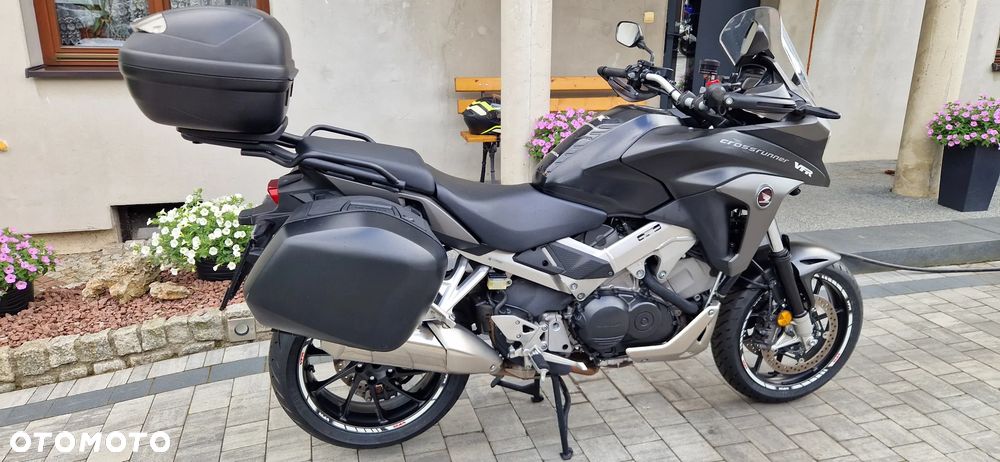 Honda VFR - 5
