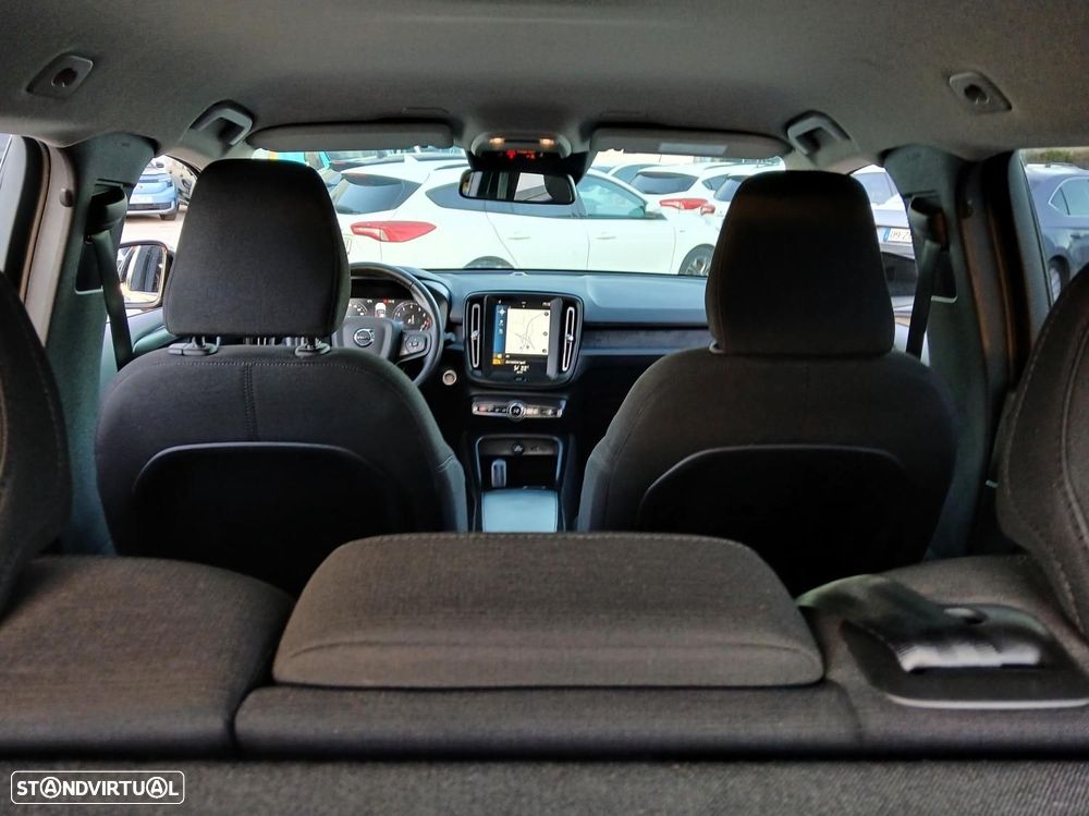 Volvo XC 40 1.5 T2 Momentum Core Geartronic - 6