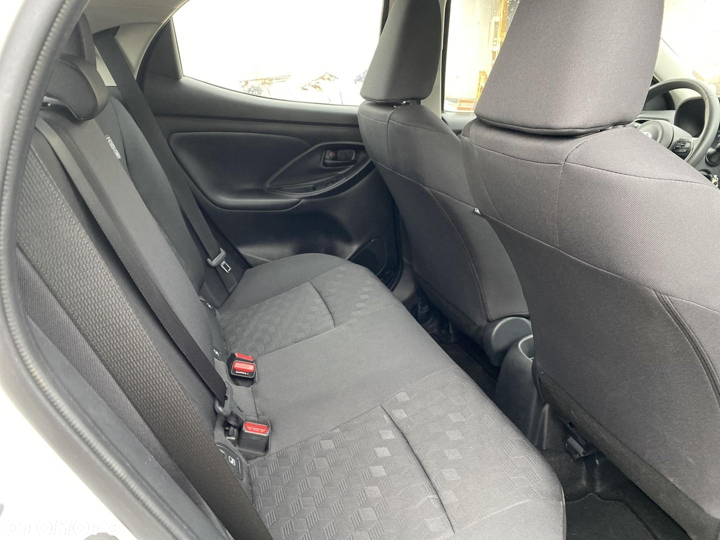 Toyota Yaris 1.5 Comfort - 12