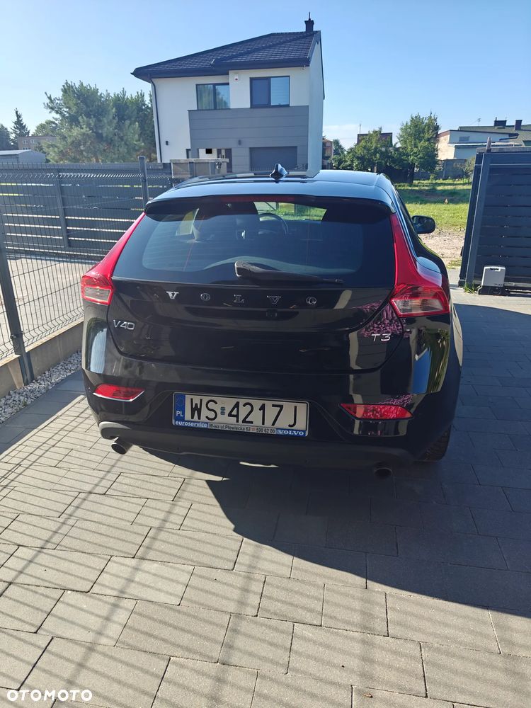 Volvo V40 T3 Kinetic - 2