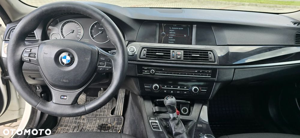 BMW Seria 5 520d - 10