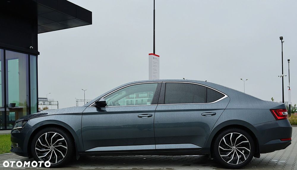 Skoda Superb 2019 photo 4