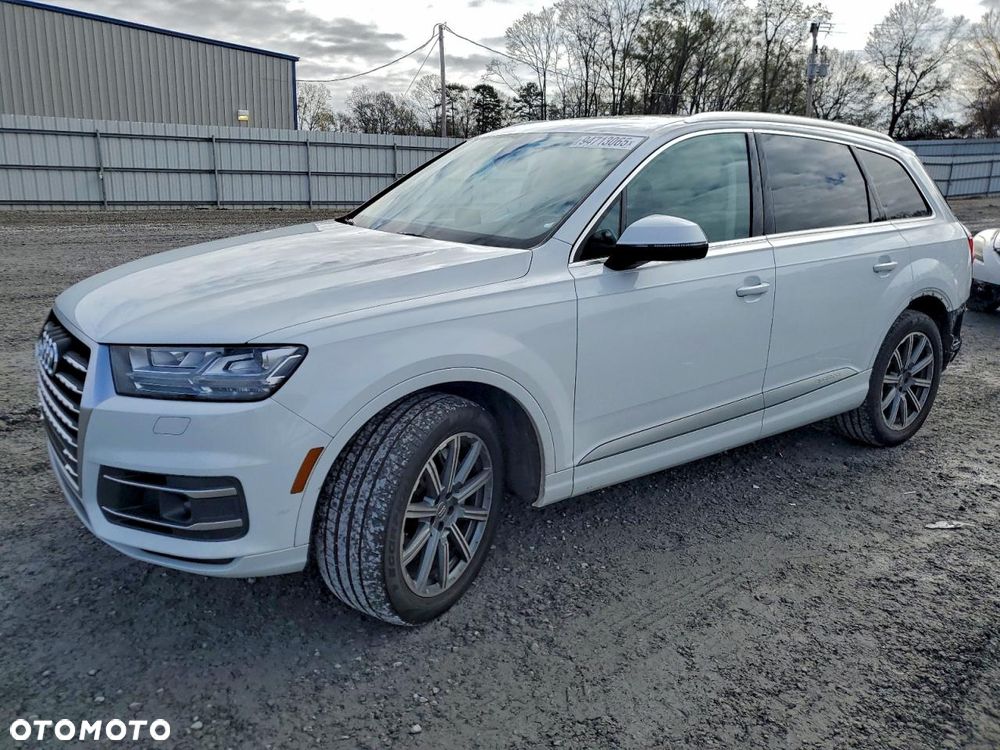 Audi Q7 - 1