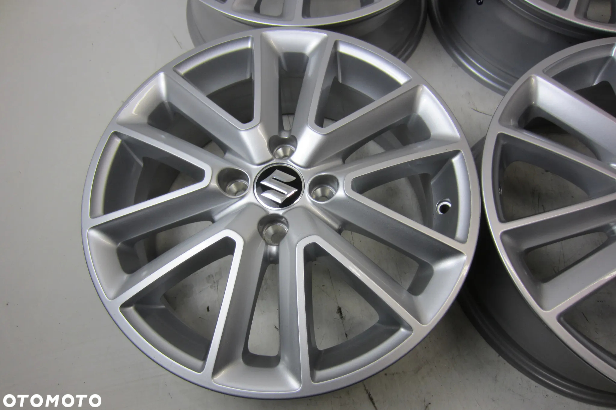 FELGI ALUMINIOWE 16 SUZUKI BALENO SWIFT IGNIS II ET40 - 4