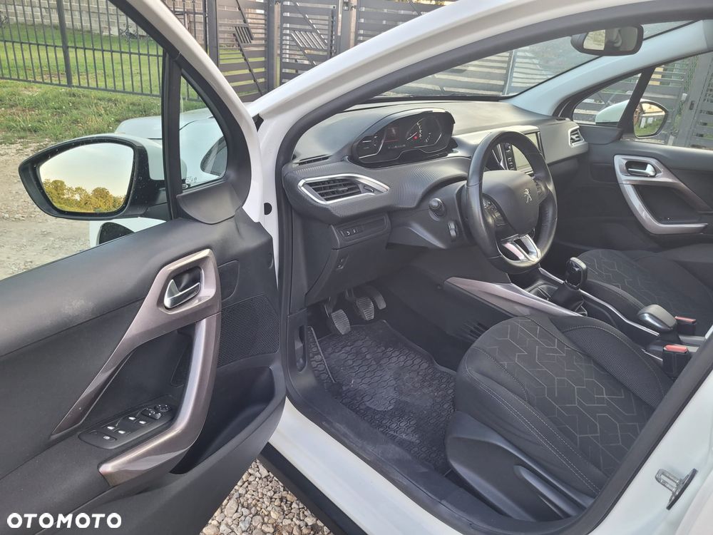 Peugeot 2008 PureTech 82 Active - 14
