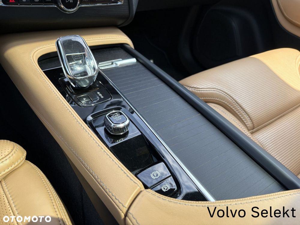 Volvo XC 90 - 17