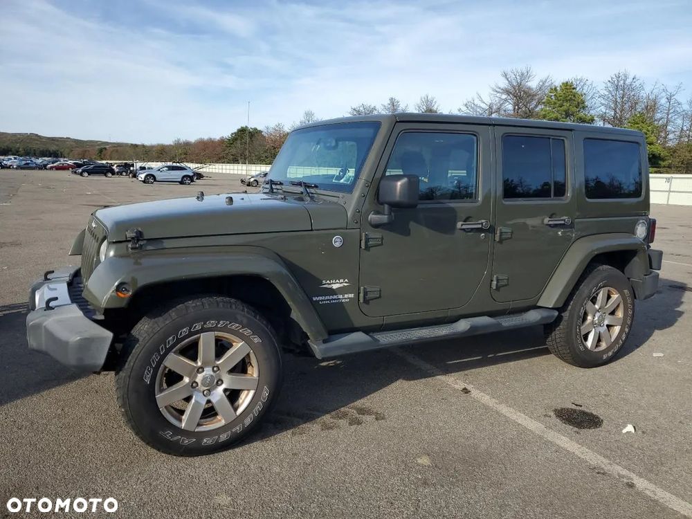 Jeep Wrangler 3.6 Unlim Sahara - 2