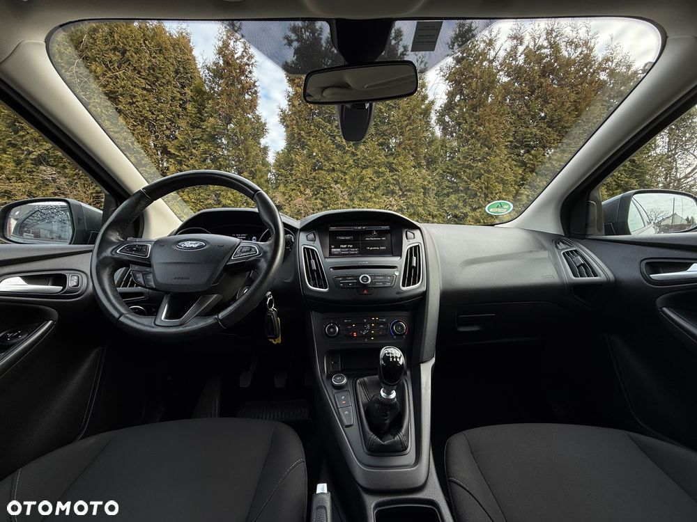 Ford Focus 1.0 EcoBoost Titanium - 12