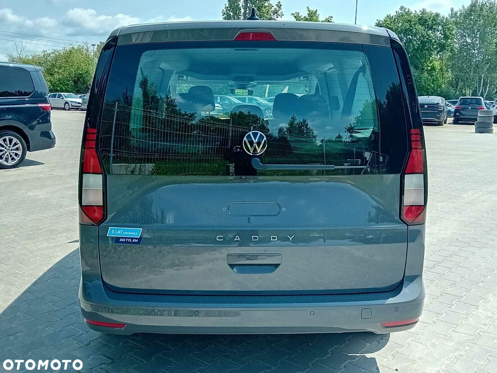 Volkswagen Caddy Maxi 2.0 TDI DSG - 5