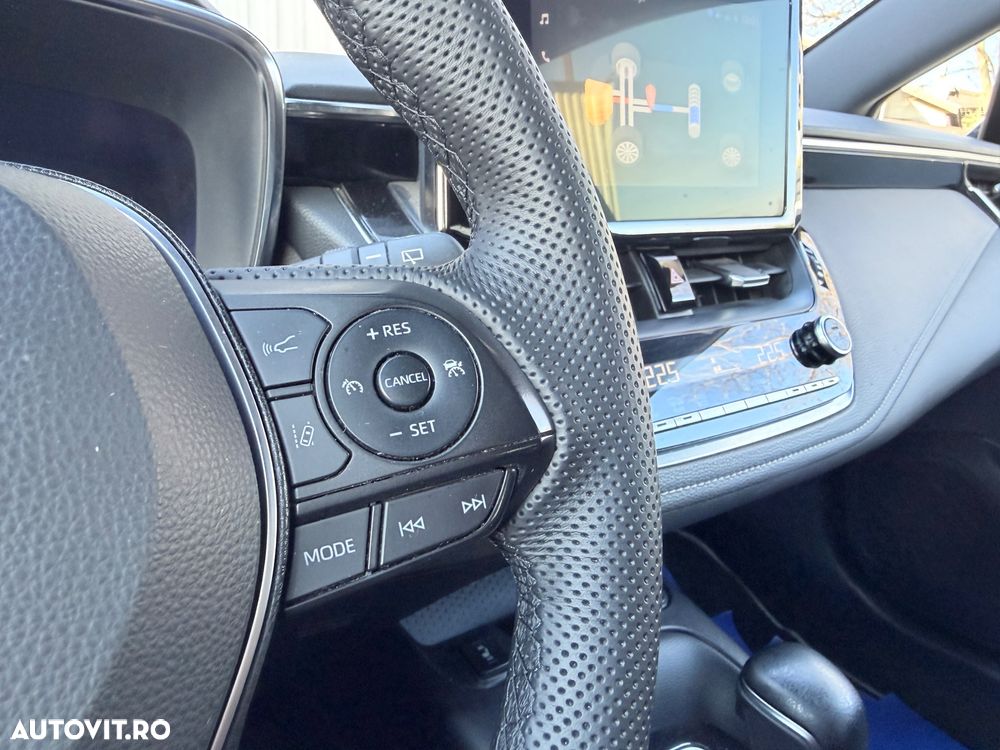 Toyota Corolla 1.8 HSD TS Exclusive - 22