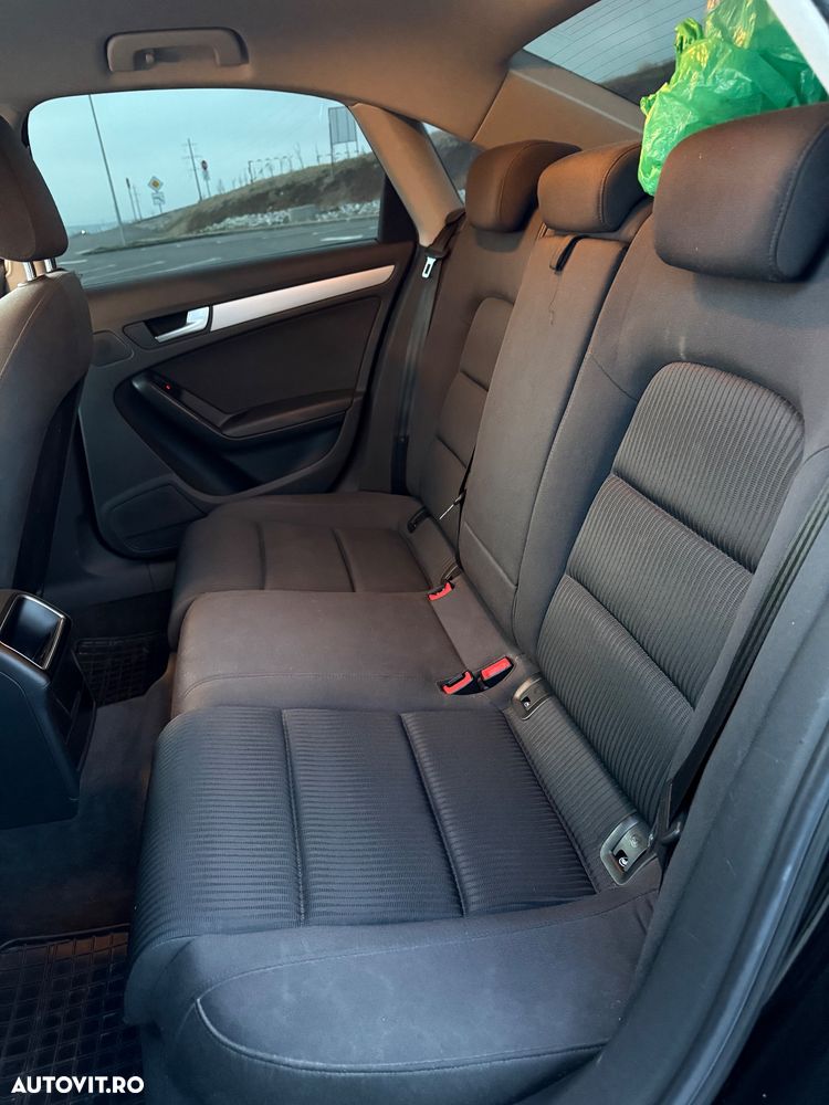 Audi A4 2.0 TDI Multitronic Avant - 12