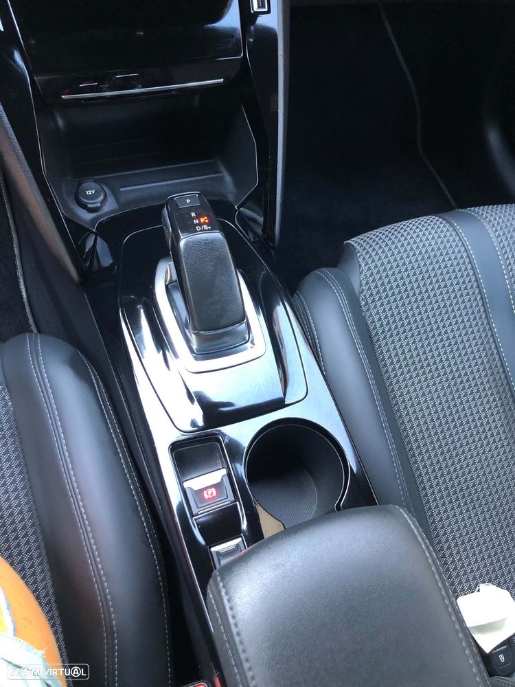 Peugeot e-208 GT Pack - 26