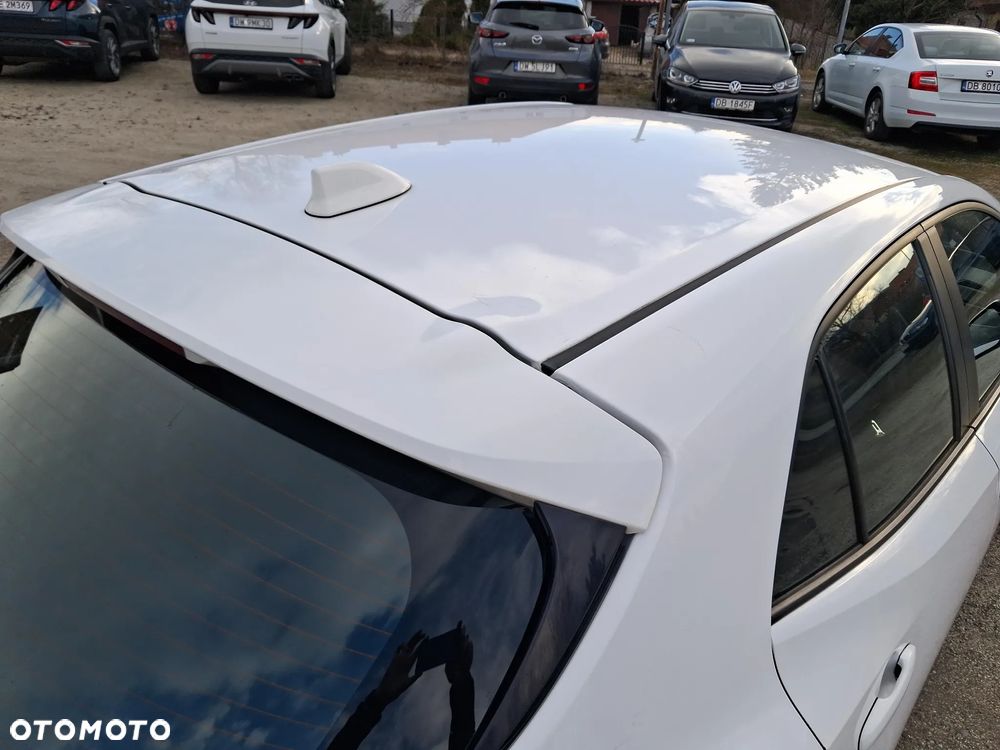 Toyota Corolla 1.2 T Active - 30