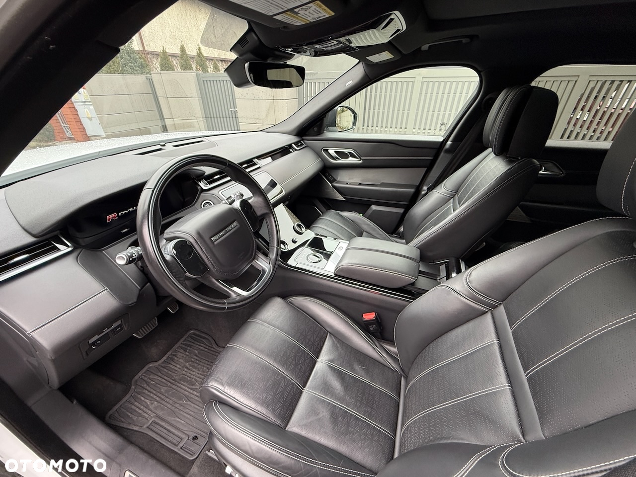 Land Rover Range Rover Velar 3.0 R-Dynamic HSE - 13