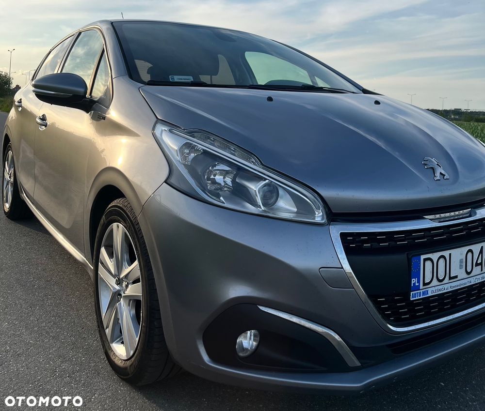 Peugeot 208 1.2 PureTech GPF Signature S&S - 3
