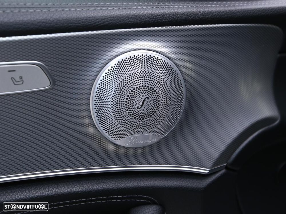 Mercedes-Benz E 300 de AMG Line - 19