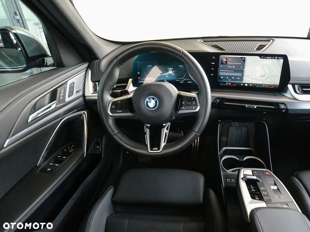 BMW iX1 - 33