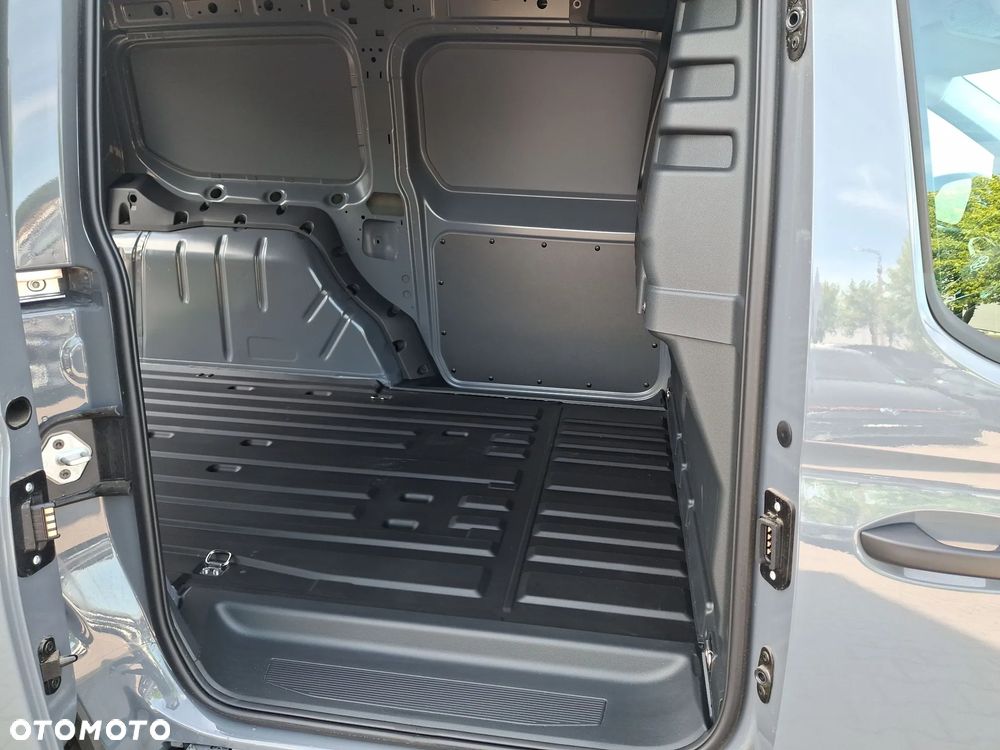 Volkswagen Caddy - 15