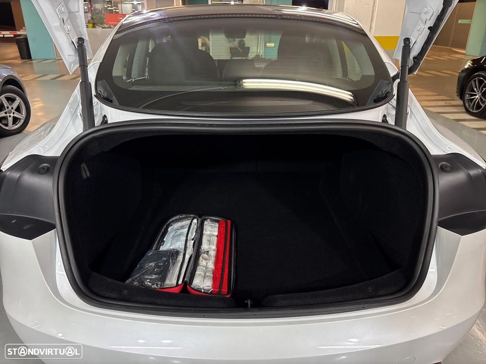 Tesla Model 3 Tração Traseira Premium - 11