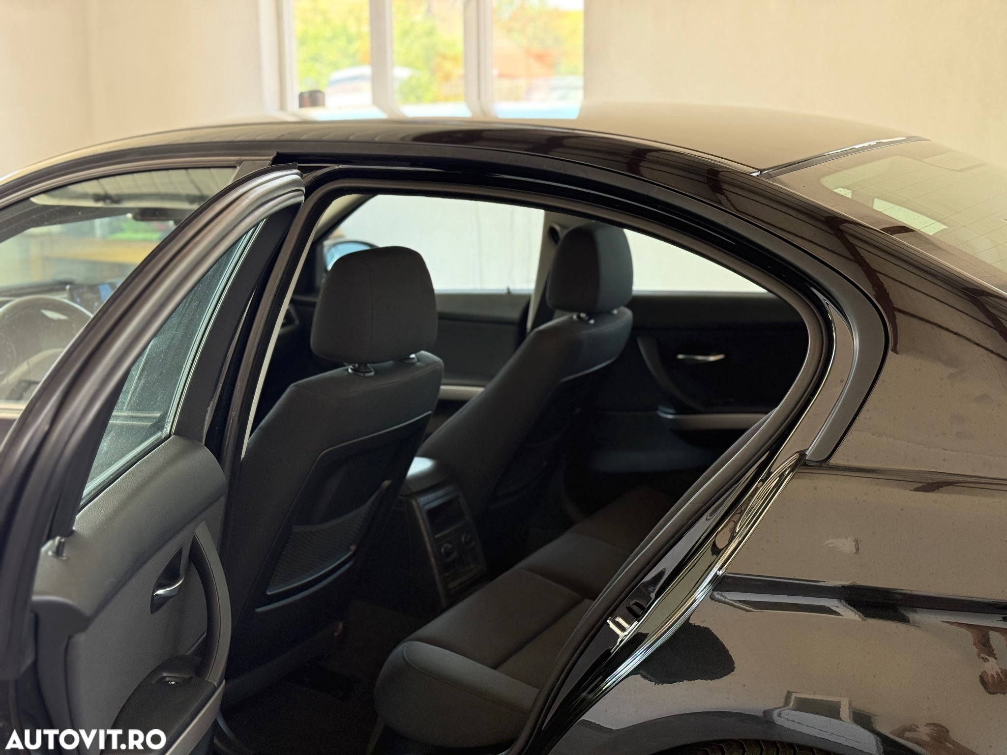 BMW Seria 3 320d EfficientDynamics Edition - 8