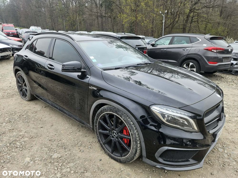 Mercedes-Benz GLA 45 AMG 4-Matic - 2