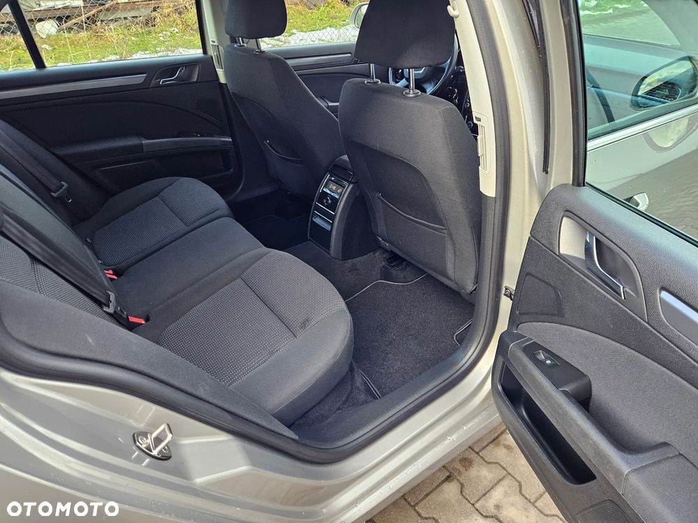 Skoda Superb 1.8 TSI Active - 17