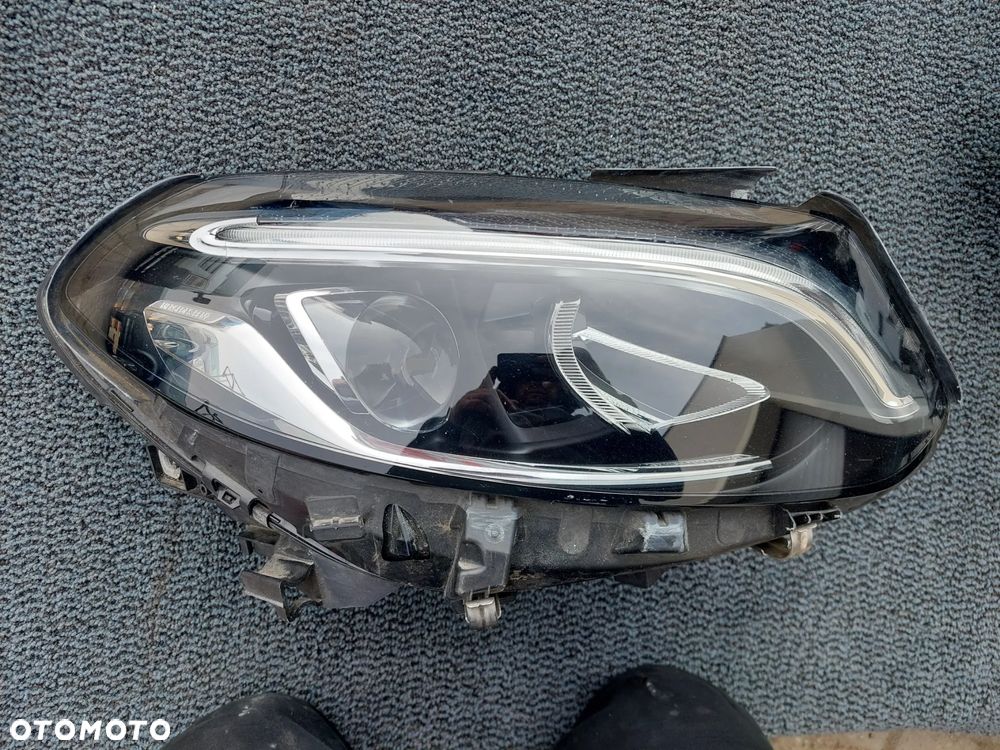 MERCEDES B-KLASA W246 lift LAMPA PRZÓD PRAWA FULL LED  A2469067001 RAF-AUTO CZĘŚCI - 1