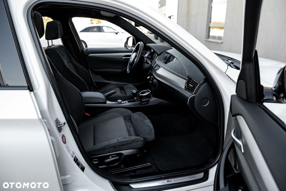 BMW X1 xDrive20d Sport Line - 23