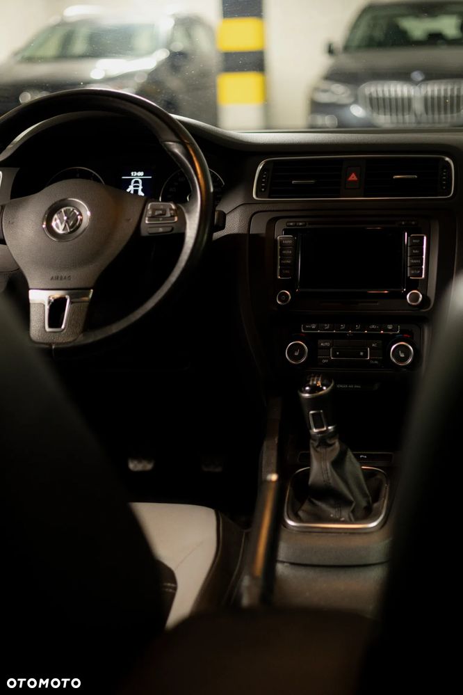 Volkswagen Jetta 1.4 TSI Highline Optimum - 4