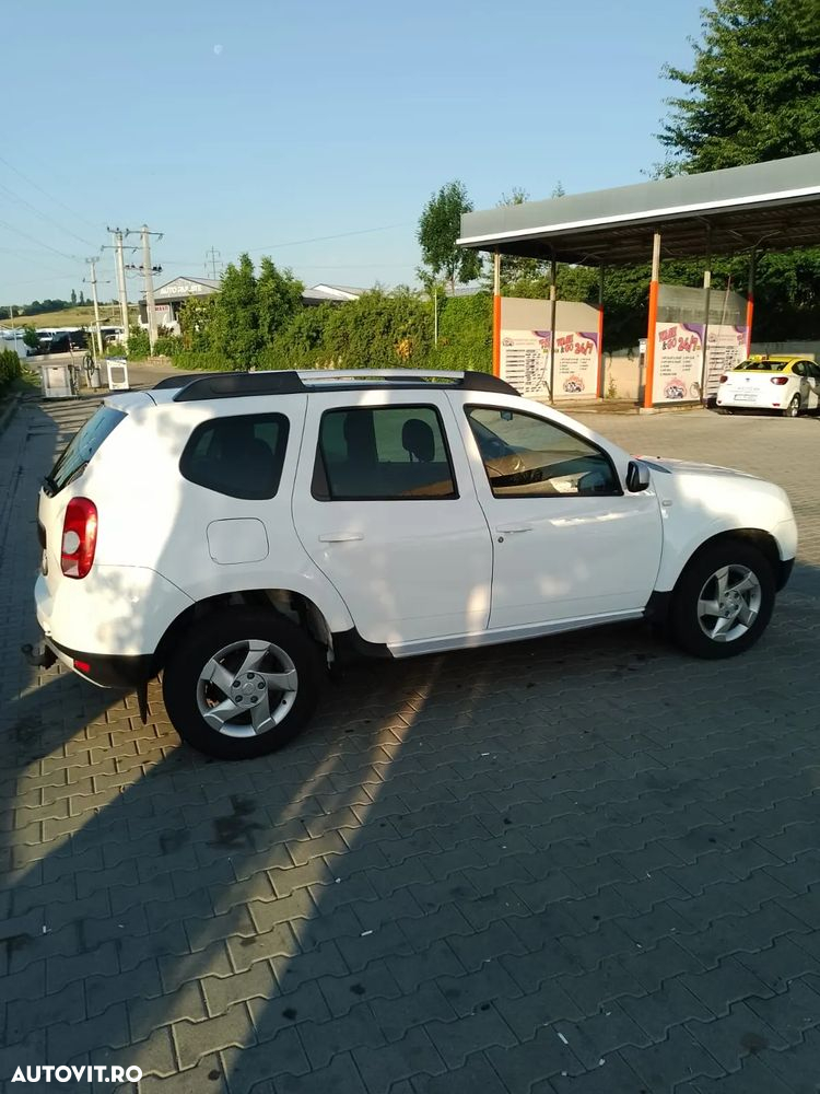 Dacia Duster 1.5 dCi 4x4 Laureate - 3