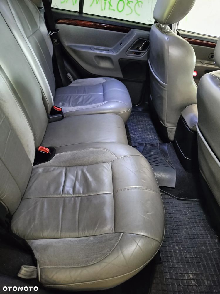 Jeep Grand Cherokee 2.7 CRD Overland - 21