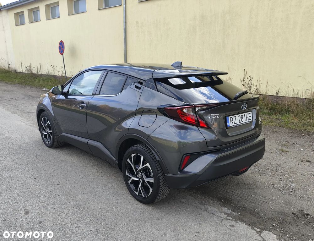 Toyota C-HR Hybrid Club - 7