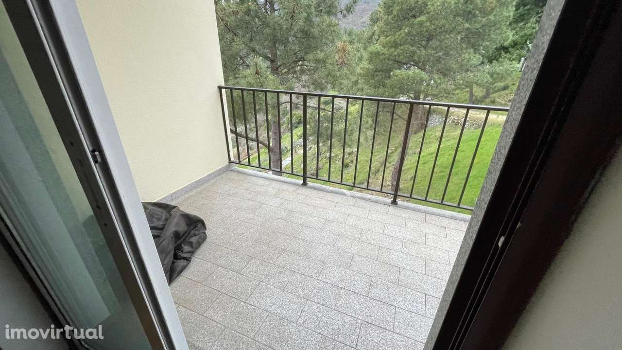 Apartamento t4 na rua Montes Herminios Covilhã - Grande imagem: 4/19
