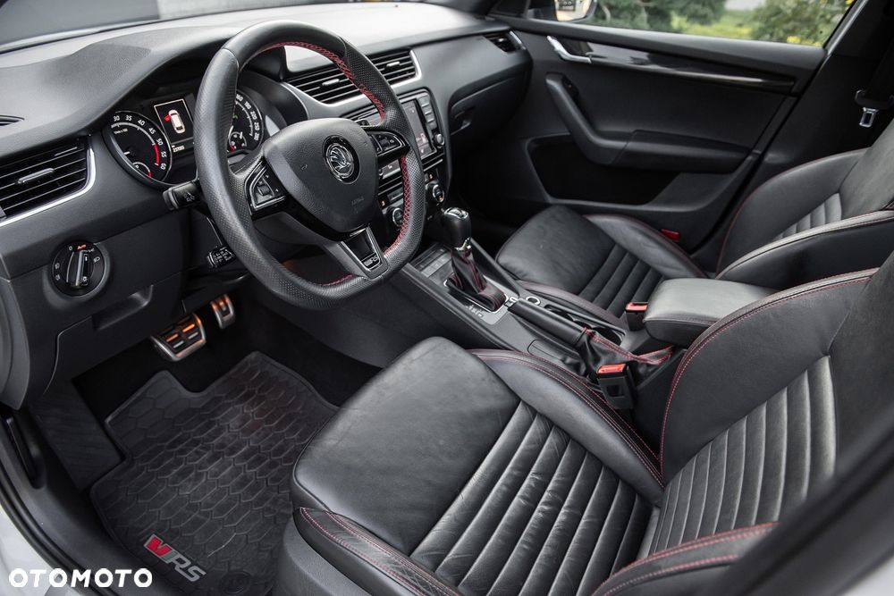 Skoda Octavia 2.0 TDI 4x4 DSG RS - 14
