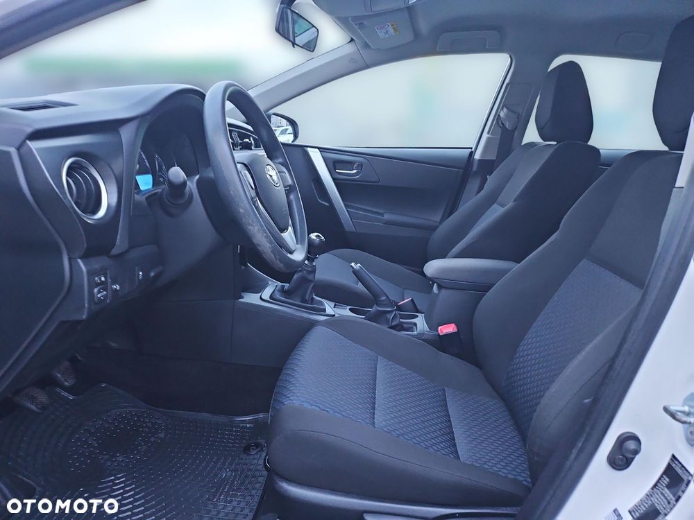 Toyota Auris 1.6 Active - 14
