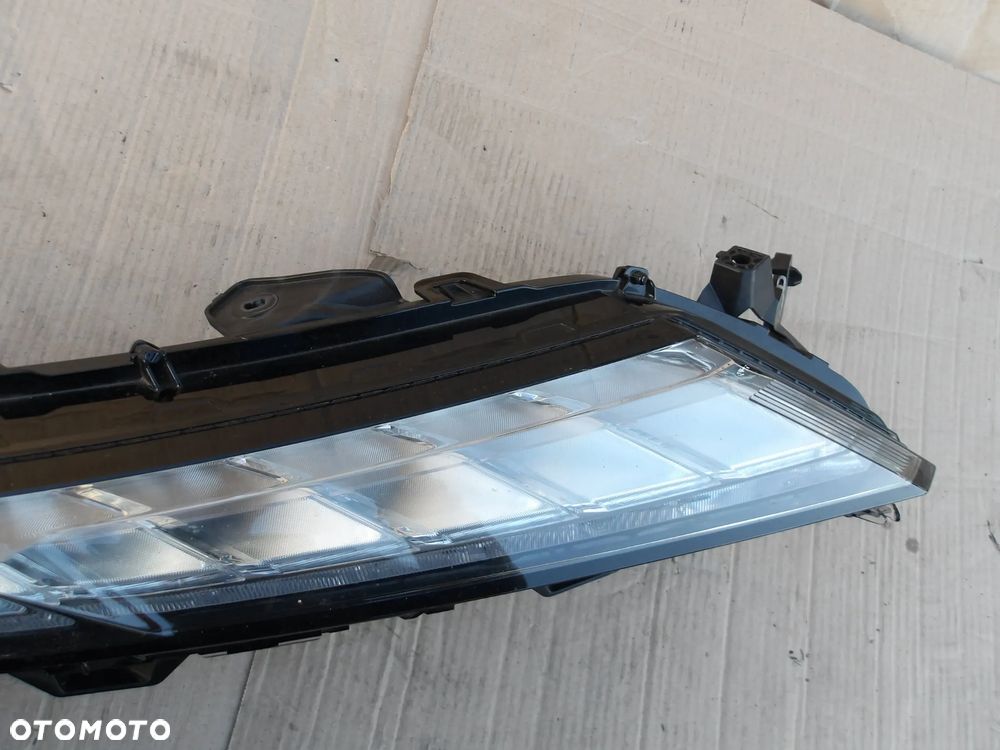 LAMPA PRAWY PRZOD FULL LED MITSUBISHI ECLIPSE CROSS LIFT - 6