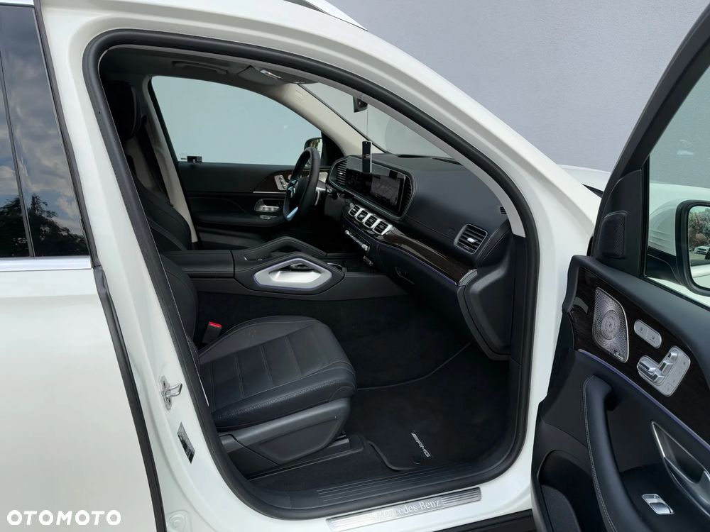 Mercedes-Benz GLS - 13